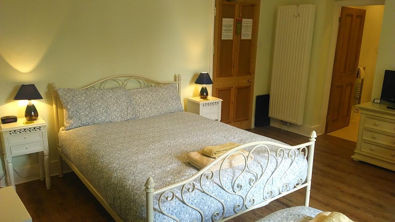 Bed and Breakfast Trimnells House Chippenham  Exteriér fotografie